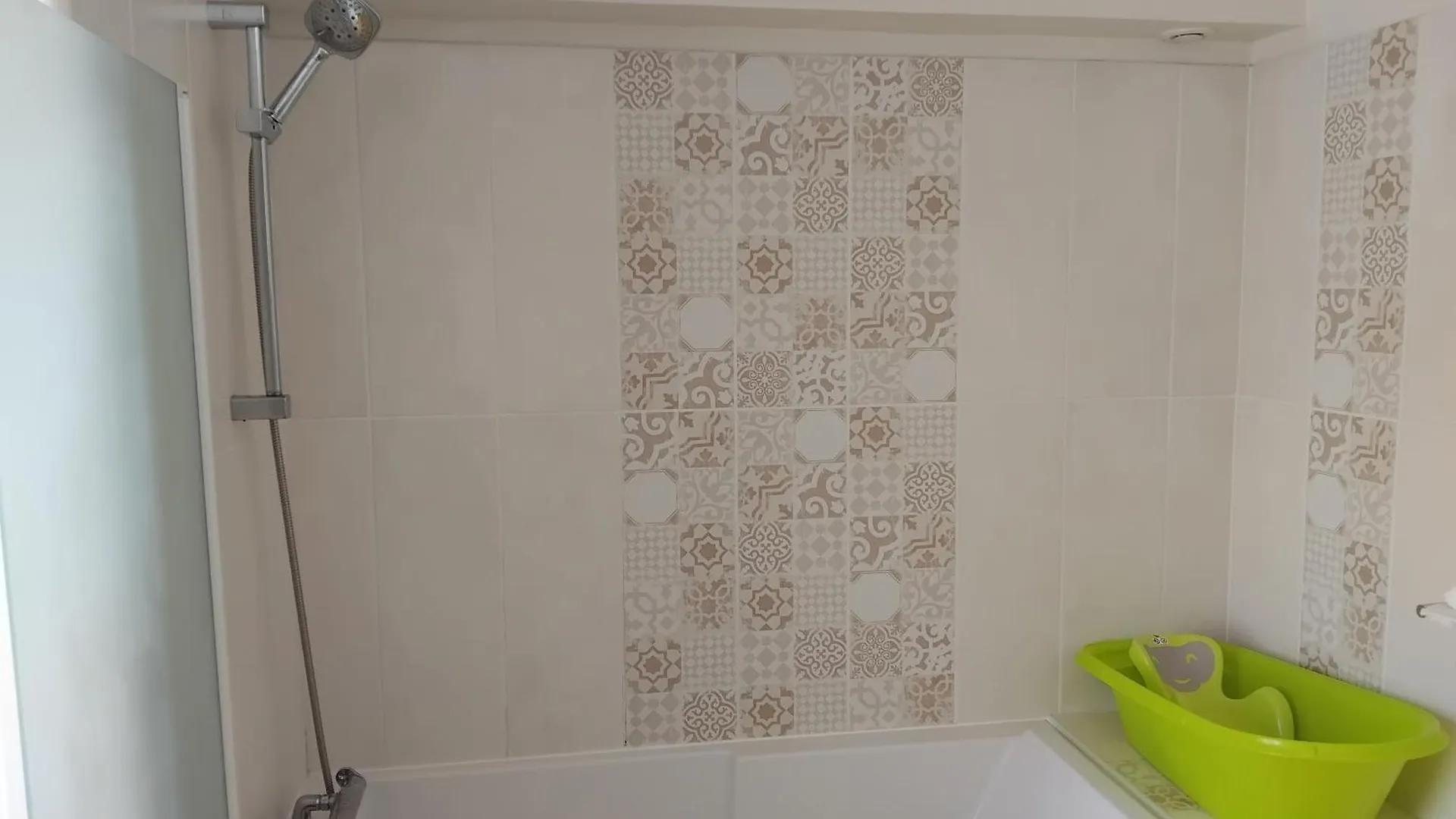 Spacious 3 Bedroom House 250M From Saint-Suliac'S Beach בית נופש סן-סוליאק